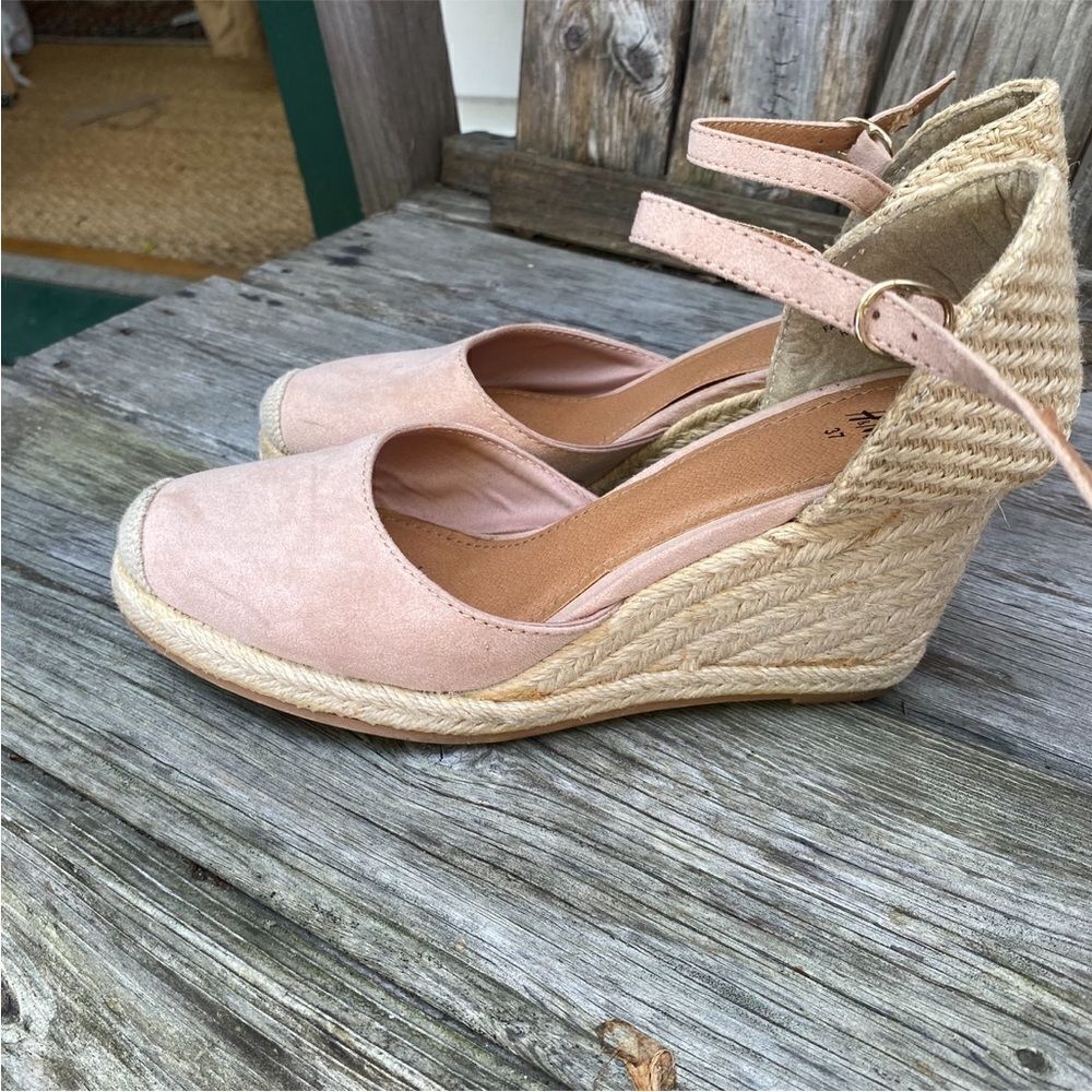 H&M light pink beige Wedge Heel Espadrille Sandals size 7